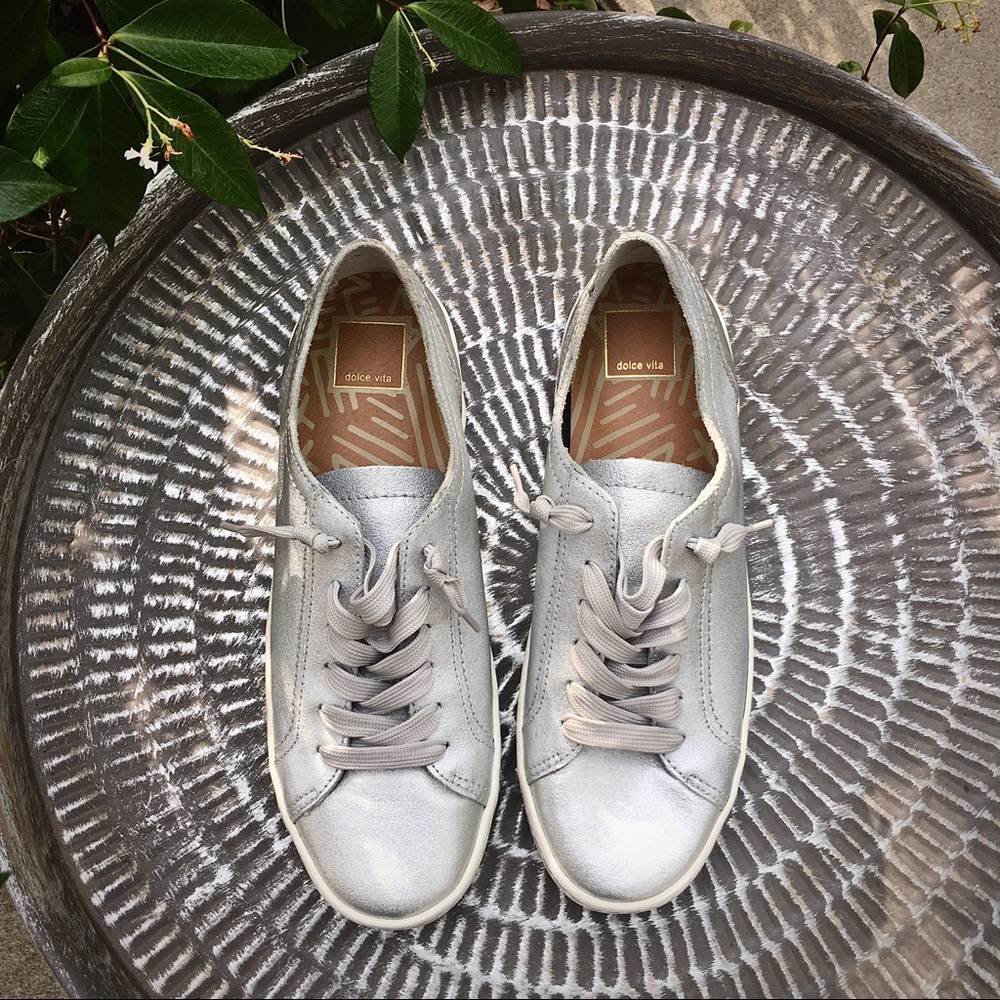 Dolce Vita women’s tennis shoe size 10 silver